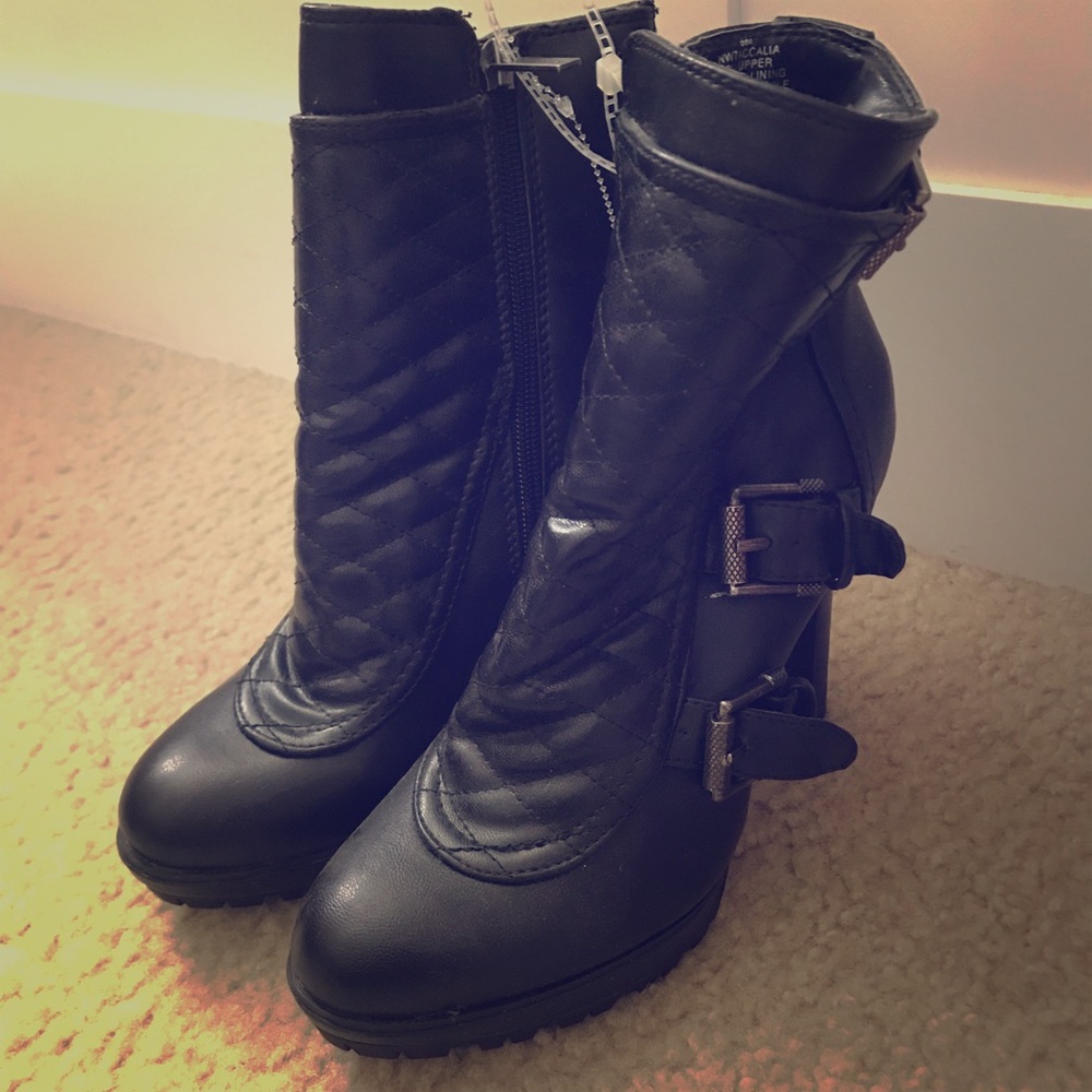 Black heeled booties